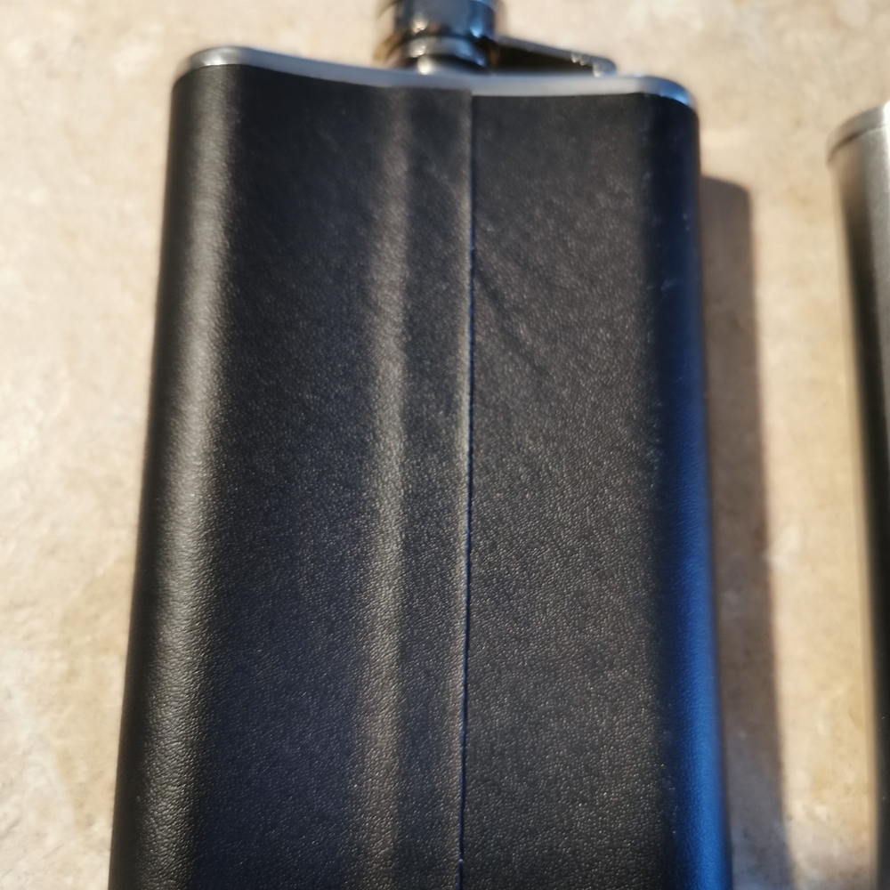 Captain Morgan Flask - Picture 4 of 5